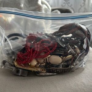 Assorted Women's Accessory Set